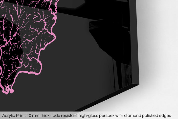 Closeup of an acrylic panel's corner, the details of a Grasshopper Geography map is visible. The text at the bottom reads: Acrylic print - 10 mm thick, fade reistant high-gloss perspex with diamond polished edges.