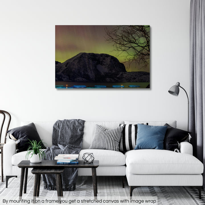 Рыбоводные загоны на острове Лундёйа с полярным сиянием I - Рулонный холст