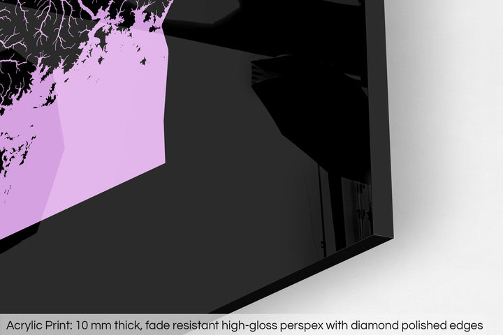 Closeup of an acrylic panel's corner, the details of a Grasshopper Geography map is visible. The text at the bottom reads: Acrylic print - 10 mm thick, fade reistant high-gloss perspex with diamond polished edges.