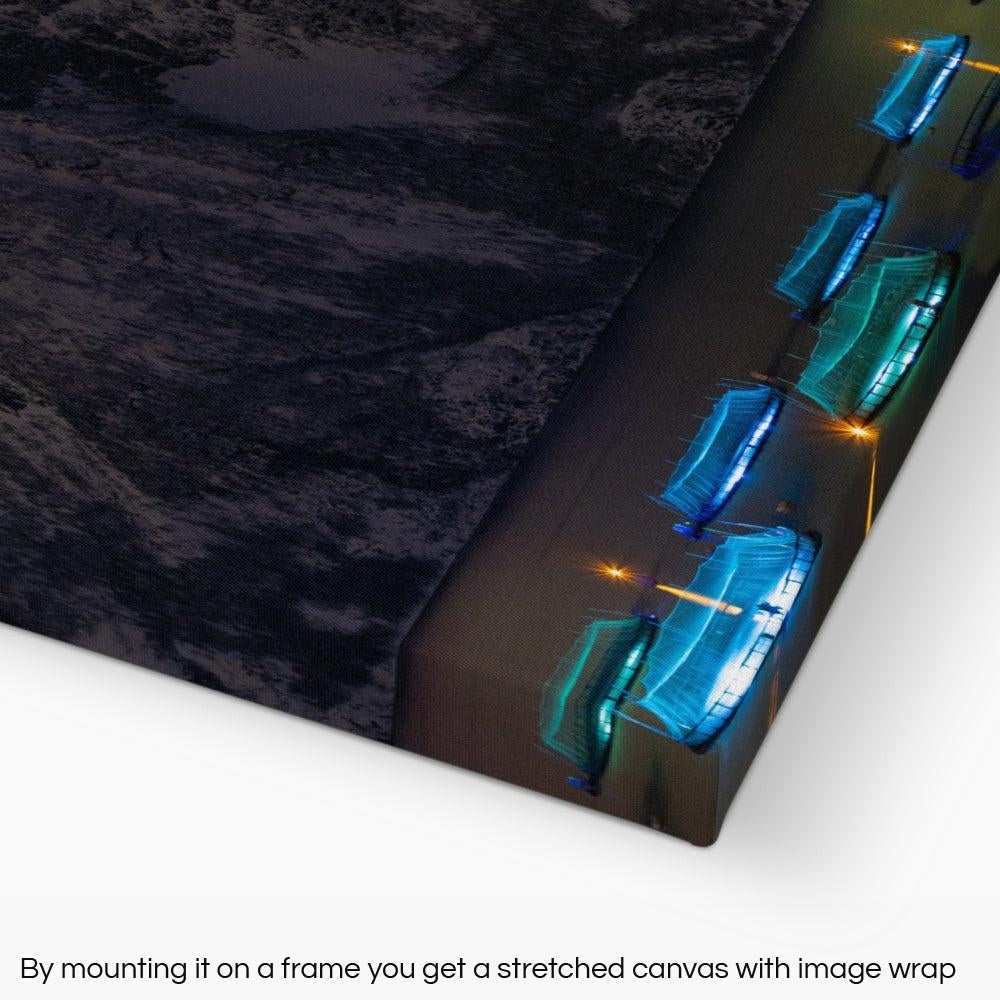 Рыбоводные загоны на острове Лундёйа с полярным сиянием I - Рулонный холст