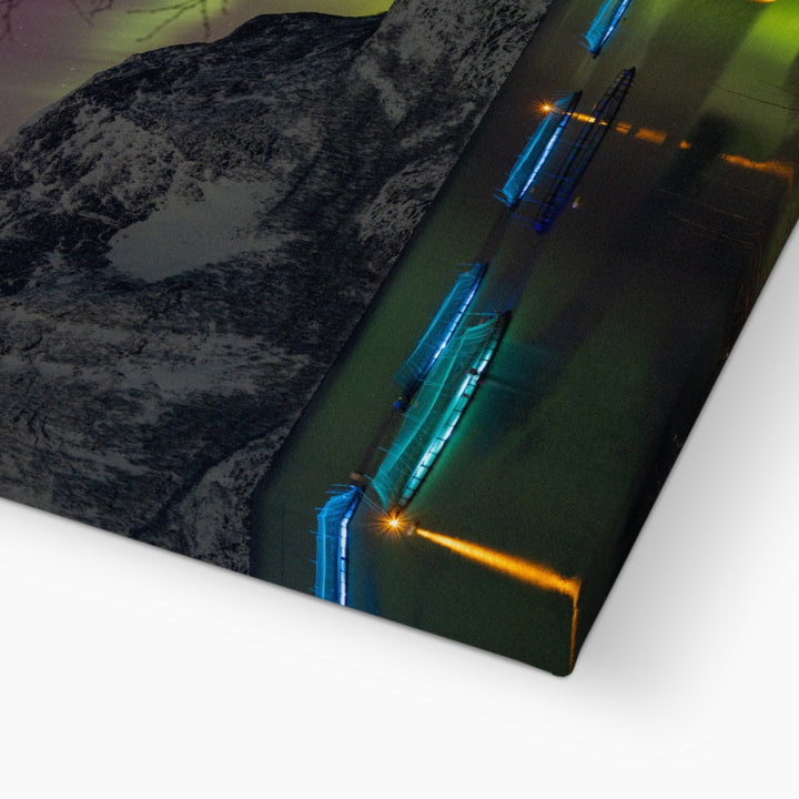 Рыбоводные загоны на острове Лундёйа с полярным сиянием II - Холст