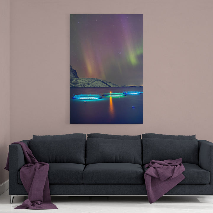 Fish pens with aurora II - Canvas