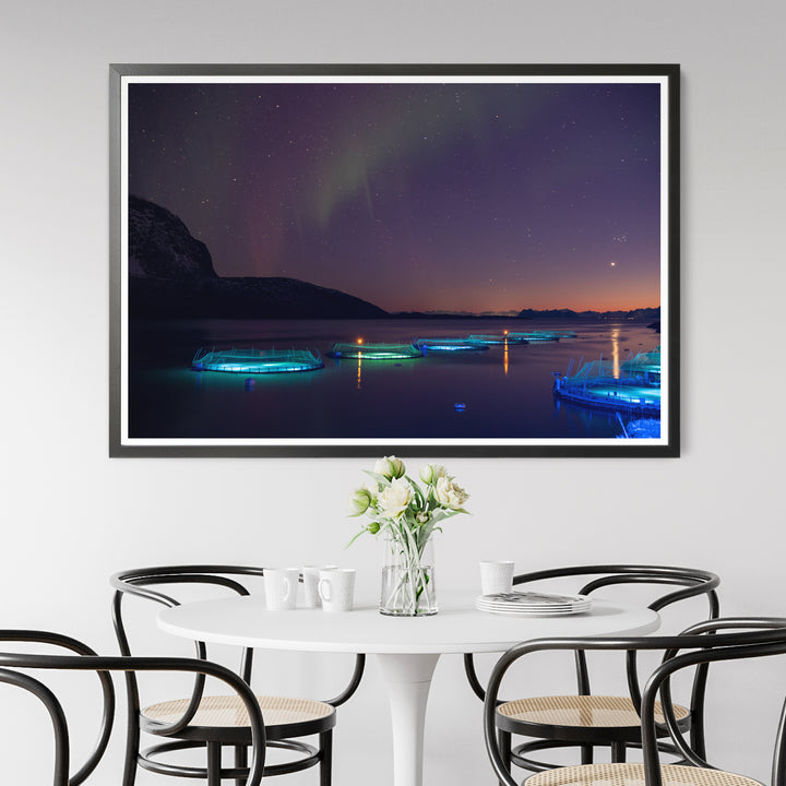 Fischgehege über Lundøya mit Aurora VI – Hahnemühle Photo Rag Print