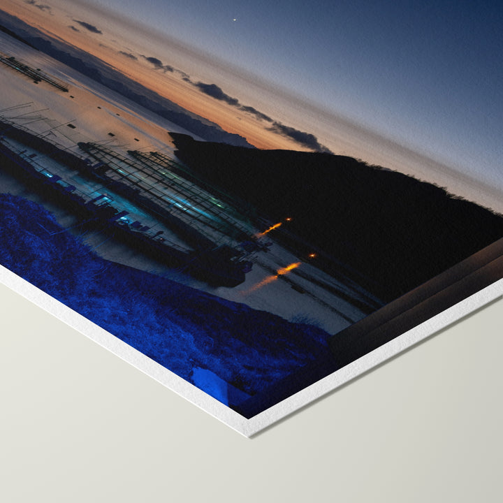 Sonnenuntergang über den Fischgehegen mit Halbmond II – Hahnemühle Photo Rag Print