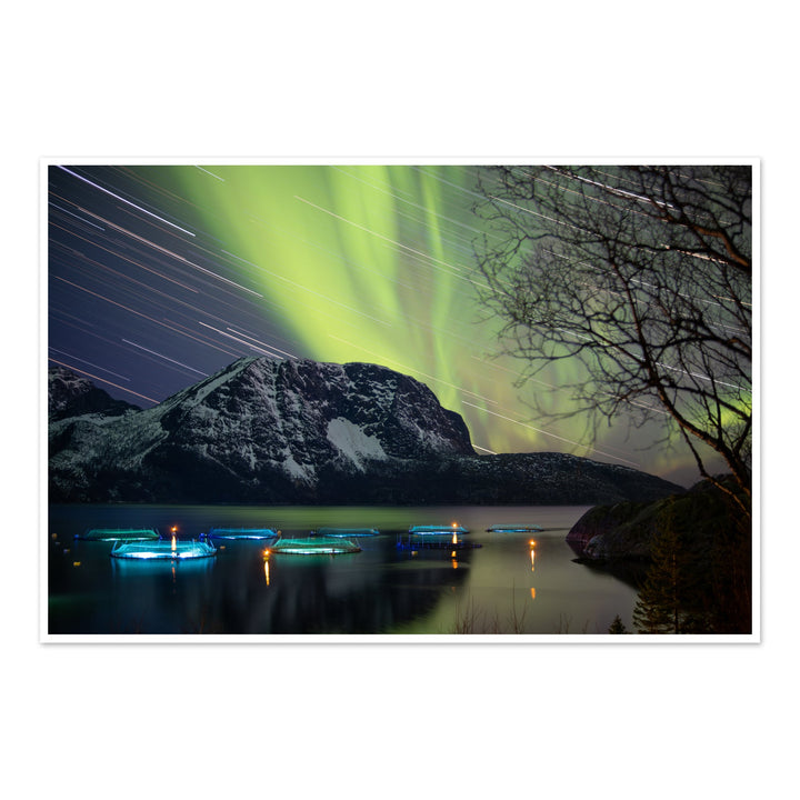 Rastros de estrelas com aurora acima dos viveiros de peixes IV - Hahnemühle Photo Rag Print