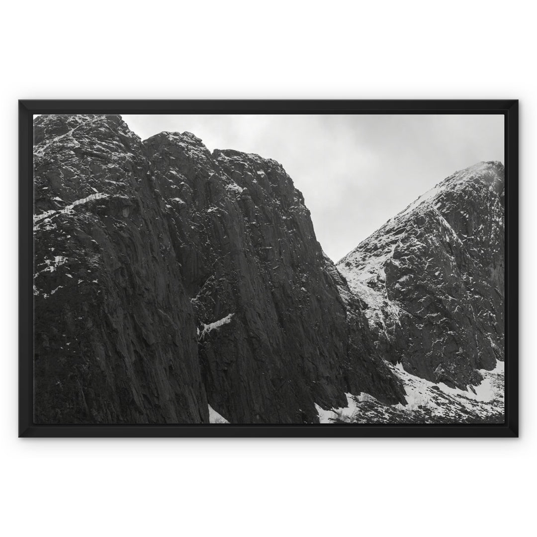 Uneinladend – Gerahmte Leinwand
