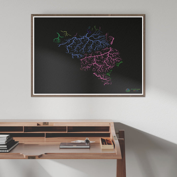 Bélgica - Mapa de cuencas fluviales, arcoíris sobre negro - Impresión de bellas artes