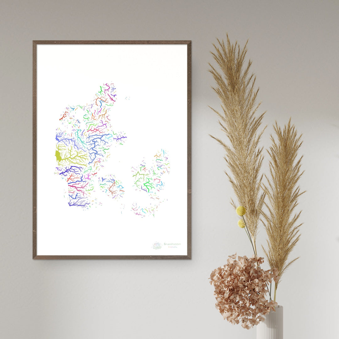 Danemark - Carte des bassins fluviaux, arc-en-ciel sur blanc - Fine Art Print
