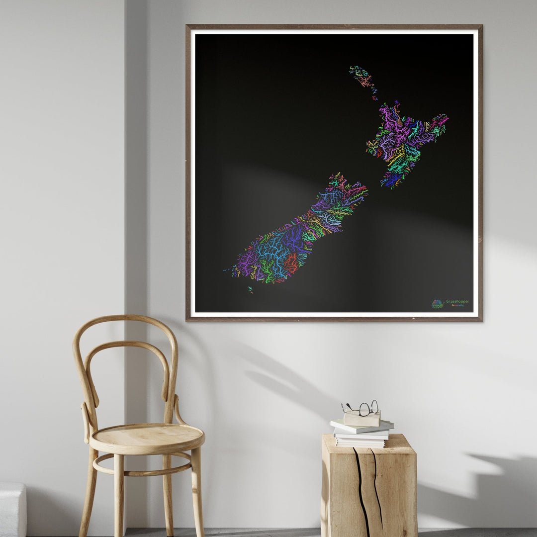 Nouvelle-Zélande - Carte des bassins fluviaux, arc-en-ciel sur noir - Fine Art Print