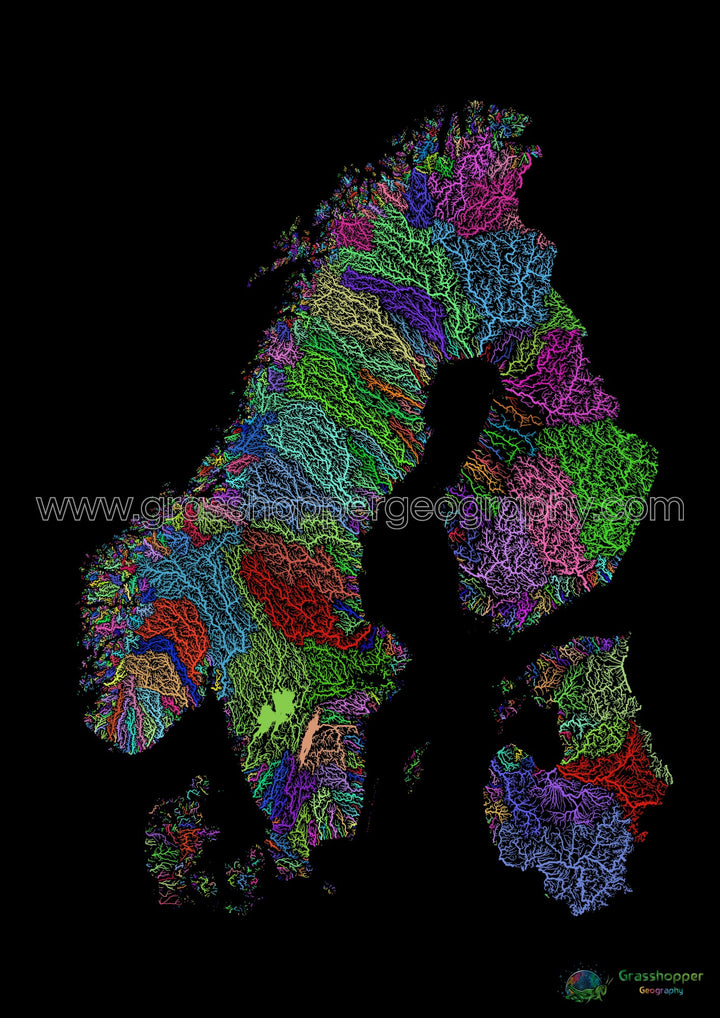 Scandinavie - Carte des bassins fluviaux, arc-en-ciel sur noir - Fine Art Print