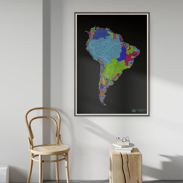 Amérique du Sud - Carte des bassins fluviaux, arc-en-ciel sur noir - Fine Art Print